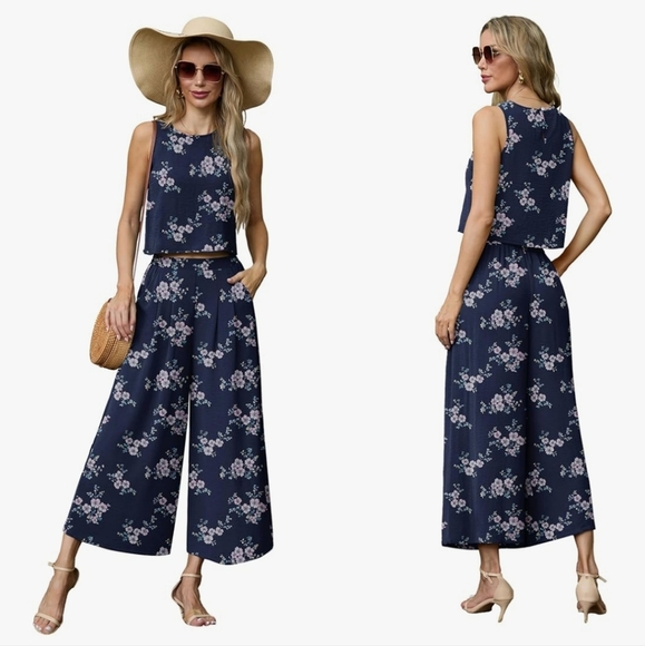 Floral Navy 2 Piece Crop Top/wide Leg Capri Outfit NEW - Picture 4 of 16